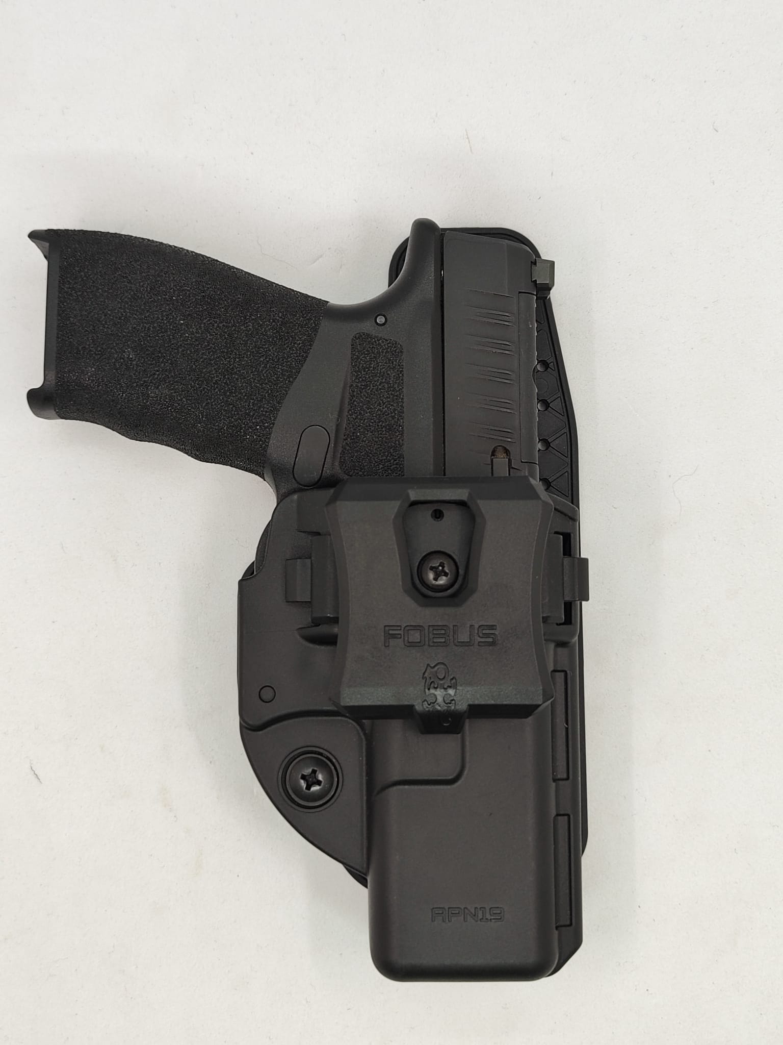 נרתיק לאקדח פנימי וחיצוני