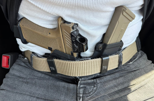 נרתיק לאקדח בשילוב מחסנית -אפנדיקס - בול הצ׳אט BUL AXE FS HATCHET